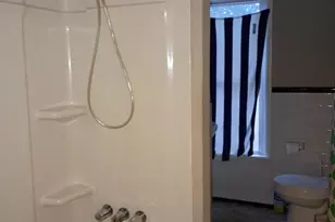 20411 Angling St, Livonia, MI 48152 - Photo 11