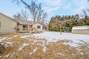 975 Glenwood Ave, Muskegon, MI 49445 - Photo 5