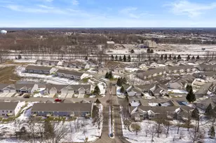 1368 S Village Cir, Kalamazoo, MI 49009 - Photo 35