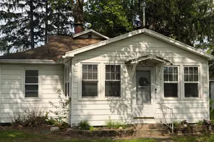 50330 Eastside Dr, Dowagiac, MI 49047 - Photo 1