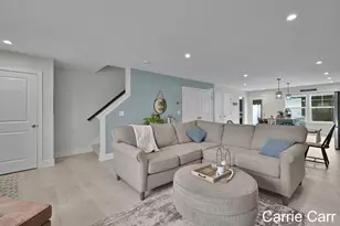 6857 Old Town Sq, Rockford, MI 49341 - Photo 15