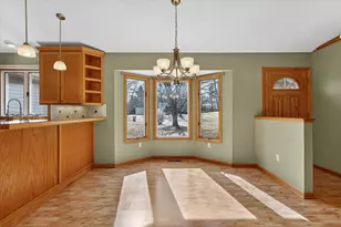 6723 Gran Via Dr NE, Rockford, MI 49341 - Photo 9