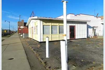 287 E Main Street, Benton Harbor, MI 49022 - Photo 1