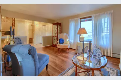 4122 Longmeadow Drive, Trenton, MI 48183 - Photo 7