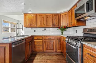 433 Argyle Crescent, Milan, MI 48160 - Photo 7