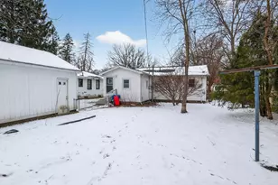 208 Sherwood St, Dowagiac, MI 49047 - Photo 23