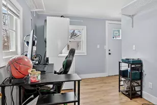 208 Sherwood St, Dowagiac, MI 49047 - Photo 13