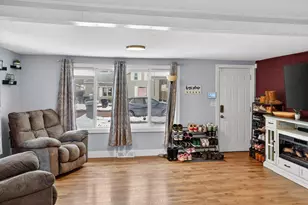 208 Sherwood St, Dowagiac, MI 49047 - Photo 7