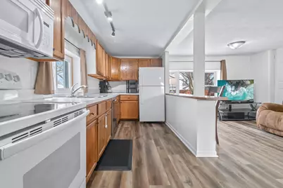 720 Hall Street, Eaton Rapids, MI 48827 - Photo 9