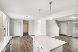 49070 Silver Oaks W, Mattawan, MI 49071 - Photo 7