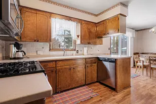 4108 Crestlane Dr, Hudsonville, MI 49426 - Photo 5