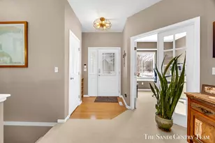 15308 Saddlebrook Ct, Grand Haven, MI 49417 - Photo 5