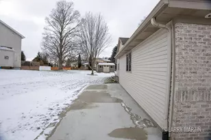 2292 Palm Dale Dr SW, Wyoming, MI 49519 - Photo 35
