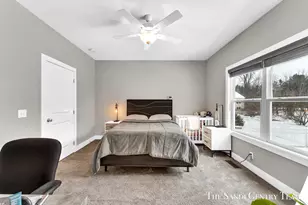 16517 Wickshire Pl, Spring Lake, MI 49456 - Photo 15