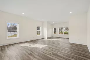 2785 W Cobblestone Ct. SE, Kentwood, MI 49512 - Photo 5