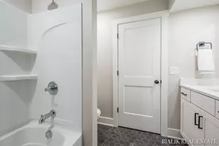 594 Sun Vale Ln, Grandville, MI 49418 - Photo 45