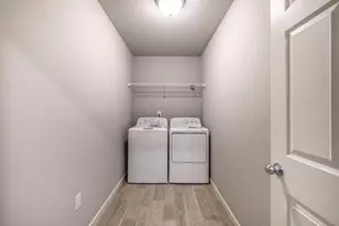 9368 Snow Vly Dr SE, Alto, MI 49302 - Photo 17