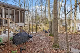 337 Horseshoe Ct, Plainwell, MI 49080 - Photo 25