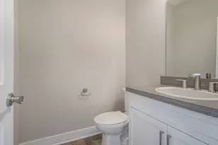552 Sun Vale Ln, Grandville, MI 49418 - Photo 11
