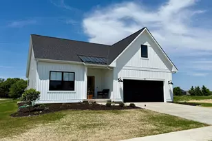 552 Sun Vale Ln, Grandville, MI 49418 - Photo 1
