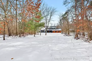 400 Greentree Ln NE, Ada, MI 49301 - Photo 3