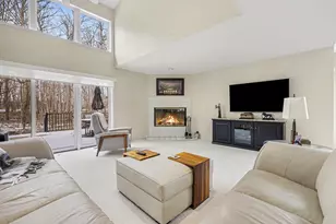 4502 Cross Creek Dr, Ann Arbor, MI 48108 - Photo 13