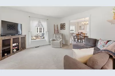 614 E Washington Street, Ionia, MI 48846 - Photo 5