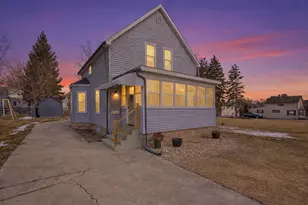 614 E Washington St, Ionia, MI 48846 - Photo 1