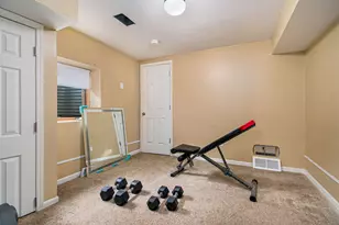 828 W Lovell St, Kalamazoo, MI 49007 - Photo 13