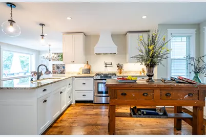 7881 Lakewood Drive, Coloma, MI 49038 - Photo 19