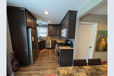 2126 McGregor Road #Upper, Ypsilanti, MI 48198 - Photo 7