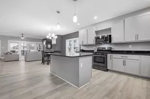 3331 Blarney Dr, South Bend, IN 46628 - Photo 7