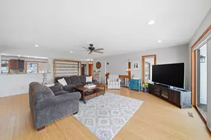 1910 Essex Ln, Jackson, MI 49203 - Photo 23