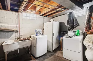 8304 Robson St, Detroit, MI 48228 - Photo 19