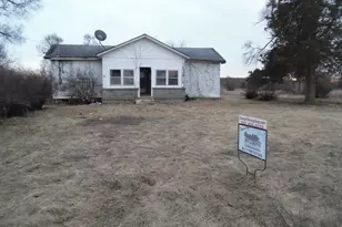 16527 US-12, Cement City, MI 49233 - Photo 1