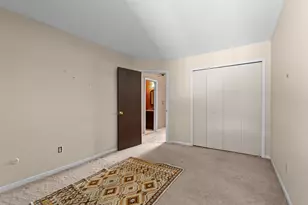 25140 Potomac Dr, South Lyon, MI 48178 - Photo 13