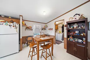 909 Savannah River Dr, Adrian, MI 49221 - Photo 11