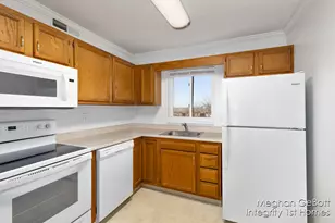 3280 Devonwood Hills NE, Grand Rapids, MI 49525 - Photo 7