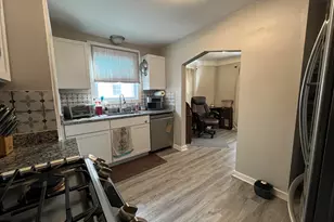 19977 Elkhart St, Harper Woods, MI 48225 - Photo 5