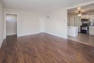 210 Cedar St, Paw Paw, MI 49079 - Photo 13