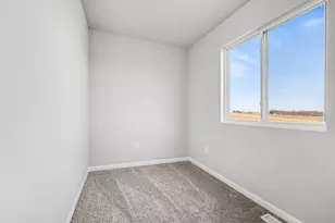 12937 High Rdg Ct, Freeport, MI 49325 - Photo 9