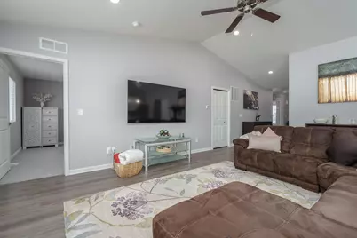 1750 Burr Pond Lane, Vicksburg, MI 49097 - Photo 13