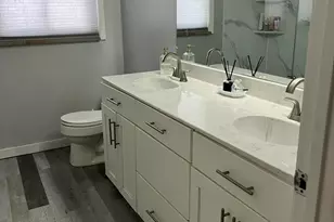 23181 Parklawn St, Oak Park, MI 48237 - Photo 15