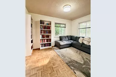 23181 Parklawn Street, Oak Park, MI 48237 - Photo 9