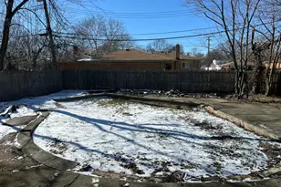 23181 Parklawn St, Oak Park, MI 48237 - Photo 5