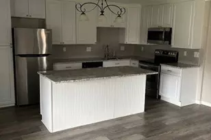 25225 Potomac Dr, South Lyon, MI 48178 - Photo 3