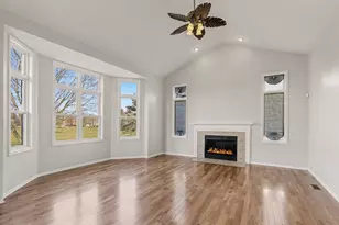 49308 Dominion Ct, Canton, MI 48187 - Photo 5