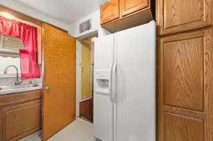 335 Laprairie St, Ferndale, MI 48220 - Photo 5