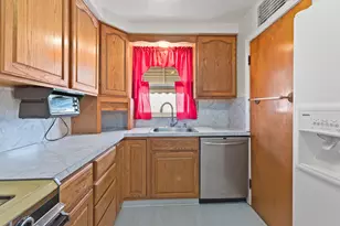 335 Laprairie St, Ferndale, MI 48220 - Photo 3
