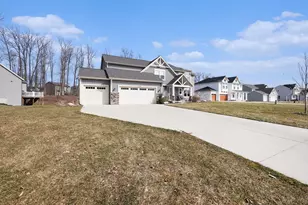 11558 Sessions Woods Dr W, Grand Rapids, MI 49534 - Photo 39